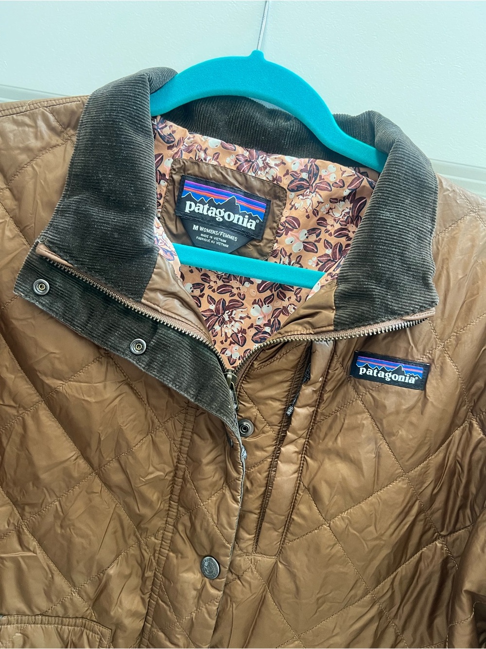 Patagonia Quilted Diamond Puffer Jacket - Picture 6 of 8